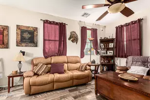 2868 E Dunbar Dr, Phoenix, AZ 85042 - Photo 6