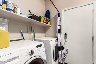 2868 E Dunbar Dr, Phoenix, AZ 85042 - Photo 24