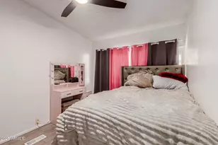 555 W Warner Rd, Chandler, AZ 85225 - Photo 12