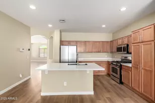 12051 N 141st Ln, Surprise, AZ 85379 - Photo 14