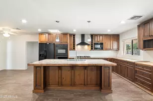 3201 N 21st St, Phoenix, AZ 85016 - Photo 2