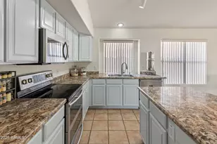 20967 N 96th Ln, Peoria, AZ 85382 - Photo 12