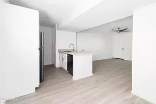 2938 N 61st Pl, Scottsdale, AZ 85251 - Photo 18