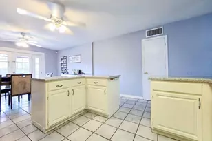 3701 W Echo Ln, Phoenix, AZ 85051 - Photo 14