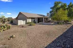 9856 W Rimrock Dr, Peoria, AZ 85382 - Photo 10