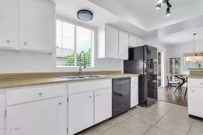 26447 S Snead Drive, Sun Lakes, AZ 85248 - Photo 4