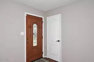 8334 N 55th Ave, Glendale, AZ 85302 - Photo 6