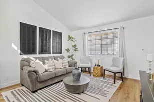 2020 W Union Hills Dr, Phoenix, AZ 85027 - Photo 4