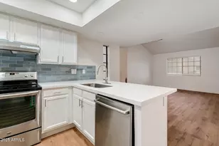 2020 W Union Hills Dr, Phoenix, AZ 85027 - Photo 6