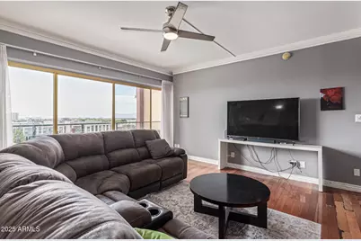 4750 N Central Avenue #7B, Phoenix, AZ 85012 - Photo 2