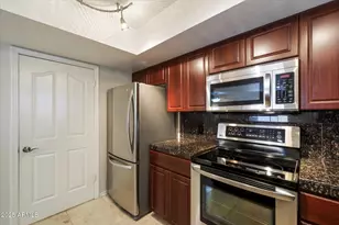 5104 N 32nd St, Phoenix, AZ 85018 - Photo 6