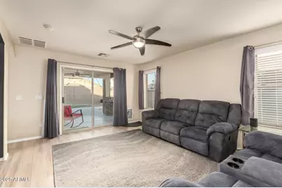 14786 W Windrose Drive, Surprise, AZ 85379 - Photo 8