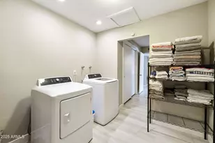 1732 E Hermosa Dr, Tempe, AZ 85282 - Photo 18