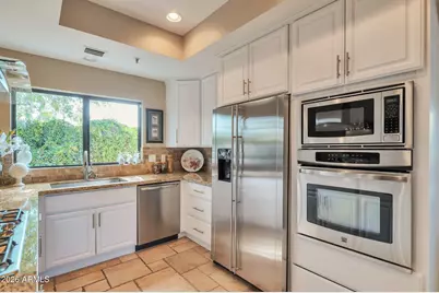 7541 E Becker Lane, Scottsdale, AZ 85260 - Photo 16