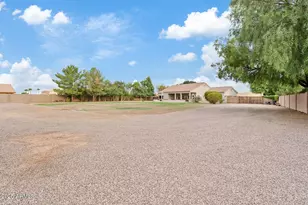 2615 E San Carlos Way, Gilbert, AZ 85298 - Photo 34