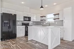 21376 W Mark Ln, Wittmann, AZ 85361 - Photo 1