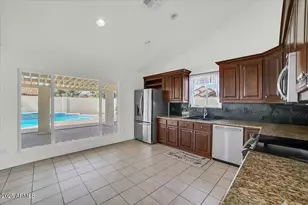 7102 W Julie Dr, Glendale, AZ 85308 - Photo 6