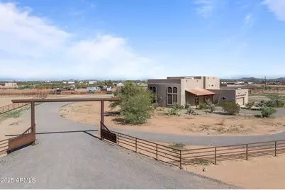 52623 N 463rd Avenue, Wickenburg, AZ 85390 - Photo 2