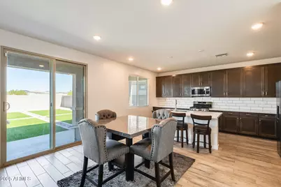 17056 W Red Bird Road, Surprise, AZ 85387 - Photo 6