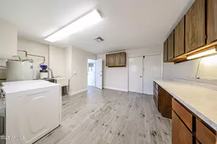 9834 W Emberwood Dr, Sun City, AZ 85351 - Photo 18