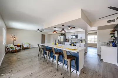 9834 W Emberwood Drive, Sun City, AZ 85351 - Photo 12