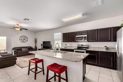 5006 E Smoky Quartz Road, San Tan Valley, AZ 85143 - Photo 2