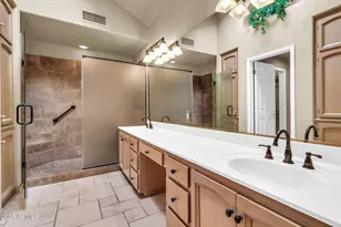 8100 E Camelback Rd, Scottsdale, AZ 85251 - Photo 20