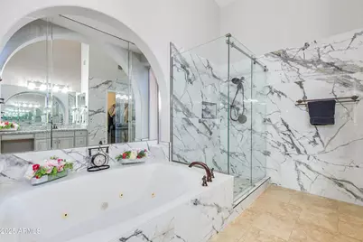 6836 E Winchcomb Drive, Scottsdale, AZ 85254 - Photo 28