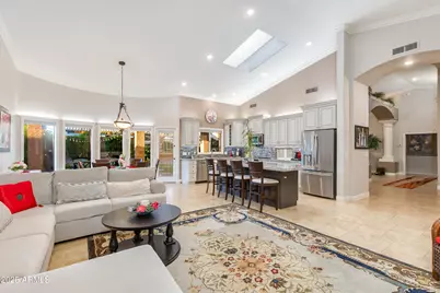 6836 E Winchcomb Drive, Scottsdale, AZ 85254 - Photo 2