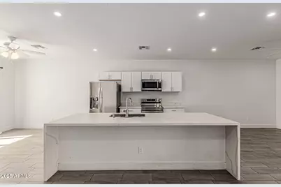 2640 E Beverly Lane E, Phoenix, AZ 85032 - Photo 10