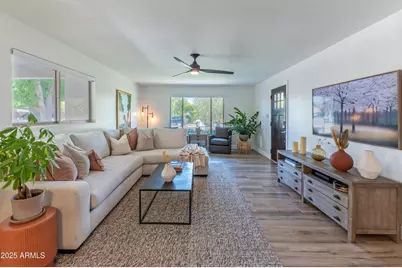 4229 N 34th Street, Phoenix, AZ 85018 - Photo 2
