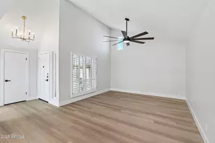 6629 N Majorca Way E, Phoenix, AZ 85016 - Photo 8