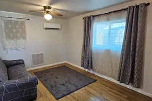 574 S Park St, Florence, AZ 85132 - Photo 2