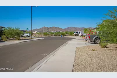 1821 S 239th Drive, Buckeye, AZ 85326 - Photo 34