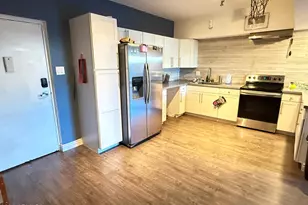 357 E Thomas Rd, Phoenix, AZ 85012 - Photo 4