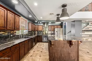 15826 W Mercer Ln, Surprise, AZ 85379 - Photo 14