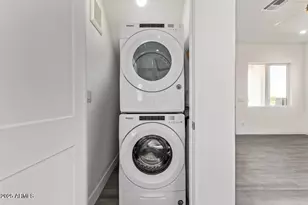 1913 W Adams St, Phoenix, AZ 85009 - Photo 18