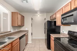 2950 W Louise Dr, Phoenix, AZ 85027 - Photo 10