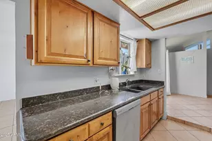 3736 W Mercer Ln, Phoenix, AZ 85029 - Photo 18