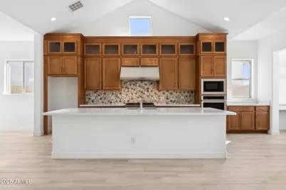 19979 W San Juan Avenue, Litchfield Park, AZ 85340 - Photo 2