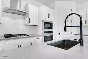 16940 W Thurman Dr, Goodyear, AZ 85338 - Photo 6