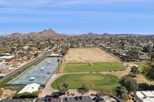 216 W Winged Foot Rd, Phoenix, AZ 85023 - Photo 64