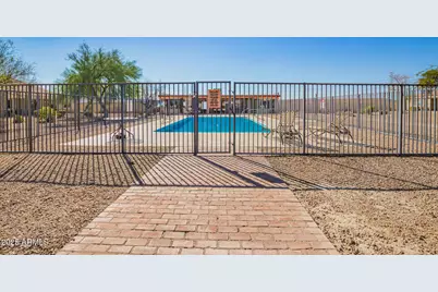 12820 N 113 Avenue #5, Youngtown, AZ 85363 - Photo 30