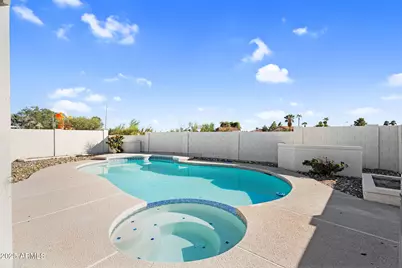 4507 E Monte Way, Phoenix, AZ 85044 - Photo 16