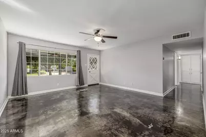 2116 W Keim Drive, Phoenix, AZ 85015 - Photo 8