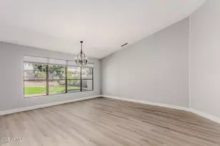 6410 W Buckskin Trail, Phoenix, AZ 85083 - Photo 10