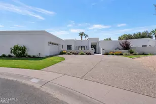 9027 N 82nd St, Scottsdale, AZ 85258 - Photo 1