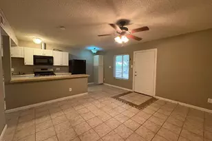 2735 W Tuckey Ln, Phoenix, AZ 85017 - Photo 2