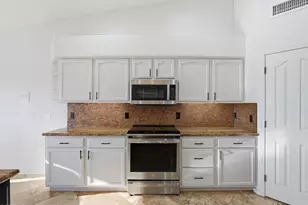 15633 E Golden Eagle Blvd, Fountain Hills, AZ 85268 - Photo 8