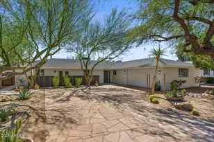 8337 E Minnezona Ave, Scottsdale, AZ 85251 - Photo 1